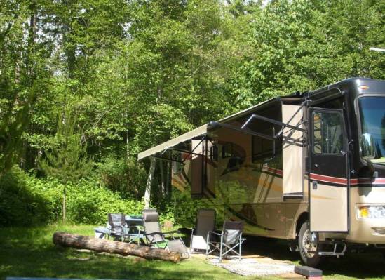 Sunlund RV Park & Cabins Campsite