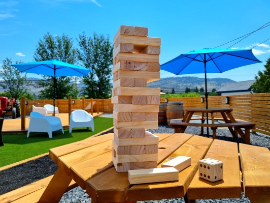 The-Orchard-Oliver-Lounge-fun