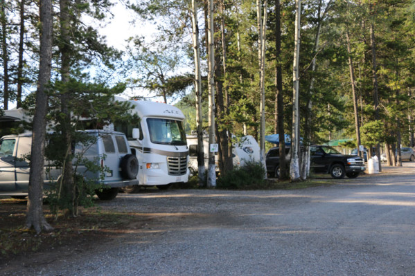 Toad River Lodge & RV Park