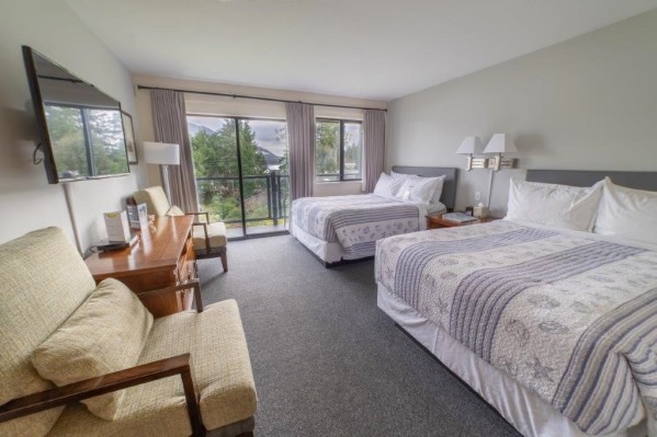 Tofino Motel HarborView Inlet Room