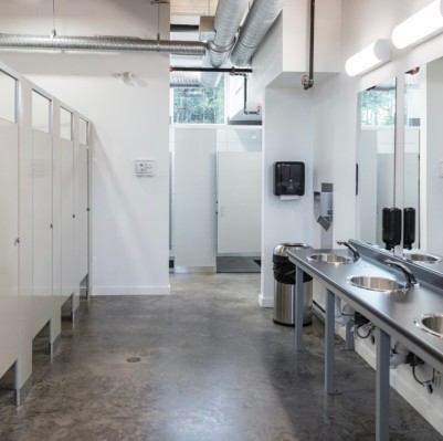 tsawaak-rv-resort-bathroom