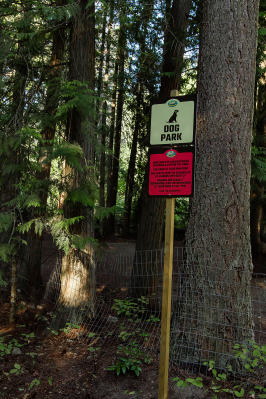 whispering-pines-rv-resort-dog-park