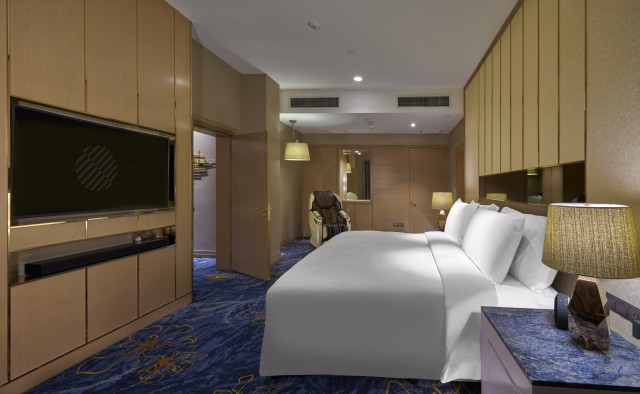 240sqm