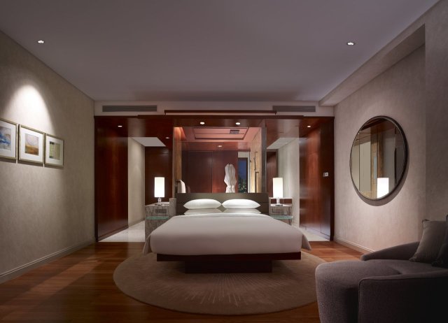 Grand King Room - Elegant 47 sq m room overlooking Kuala Lumpur city skyline, one king bed or two twin beds, spacious work desk and bathroom with LCG cube adjustable for privacy setting.