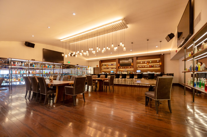The Best Bars In Santa Monica Santa Monica Los Angeles Cool bars