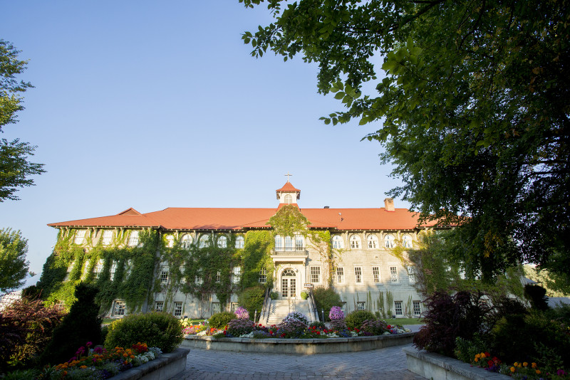 St Eugene Resort Whole Entrance