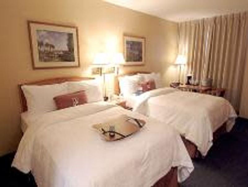 Hampton Inn Vancouver Airport Hotel Two Queen Beds