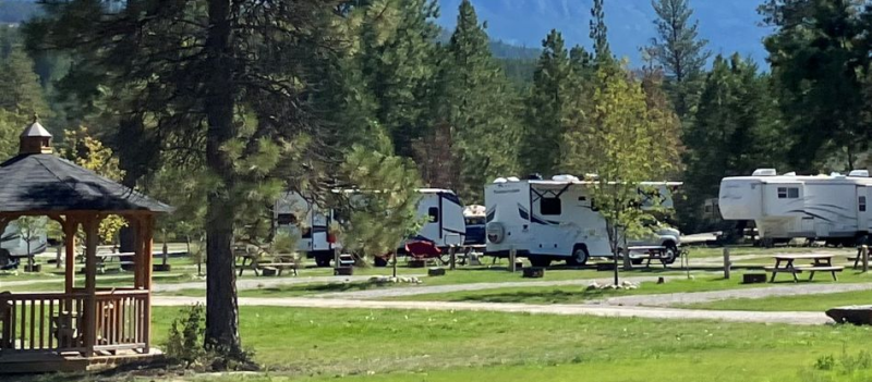 camp-kootenay-river-header