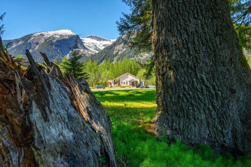 Kasiks Wilderness Resort Mountain view