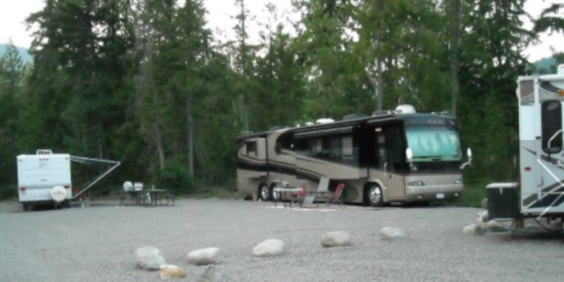 Ross Creek Country Store & Campground