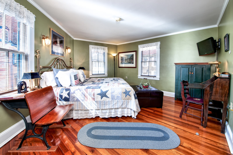 Visit Annapolis - Chez Amis Bed & Breakfast