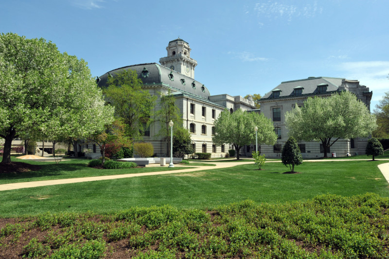 Visit Annapolis Public Tours Departing from the USNA Visitor Center
