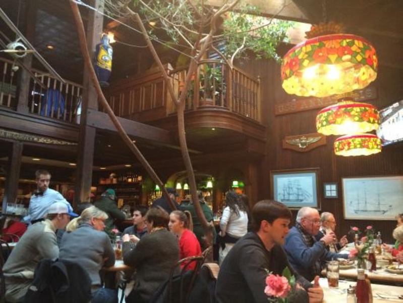 Visit Annapolis McGarvey's Saloon & Oyster Bar