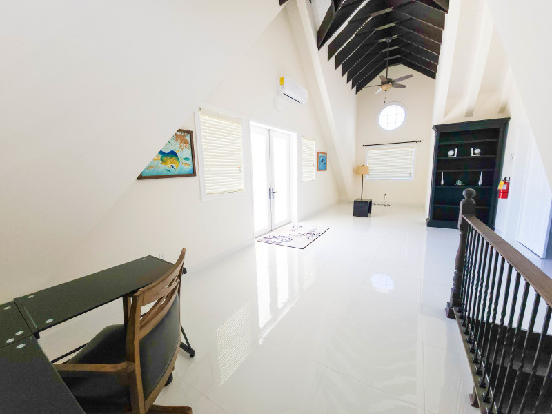 Primary Lounge Area