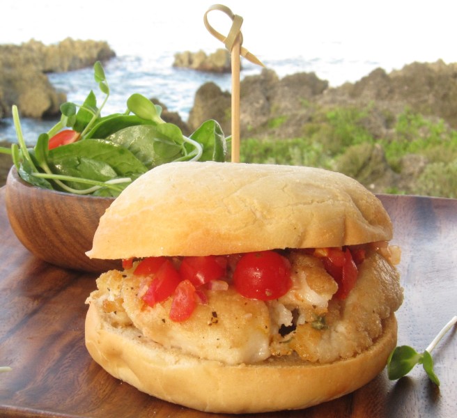 383_43278725_vivo_lionfish_sandwich.jpg