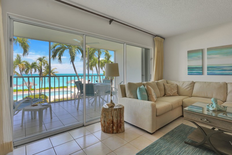 Aqua Bay Club