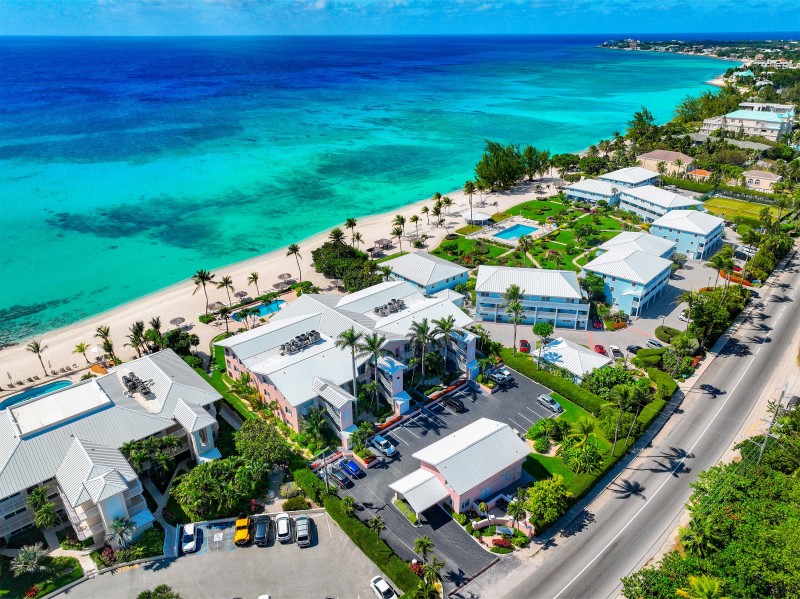 Aqua Bay Club