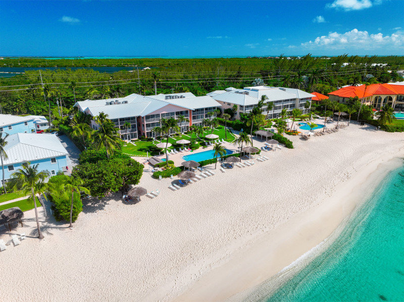 Aqua Bay Club