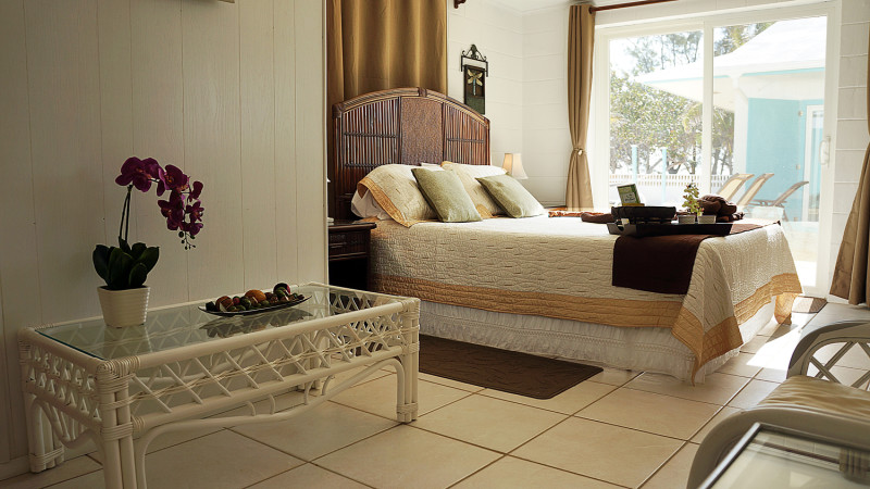 Unit A bedroom with 1 queen bed