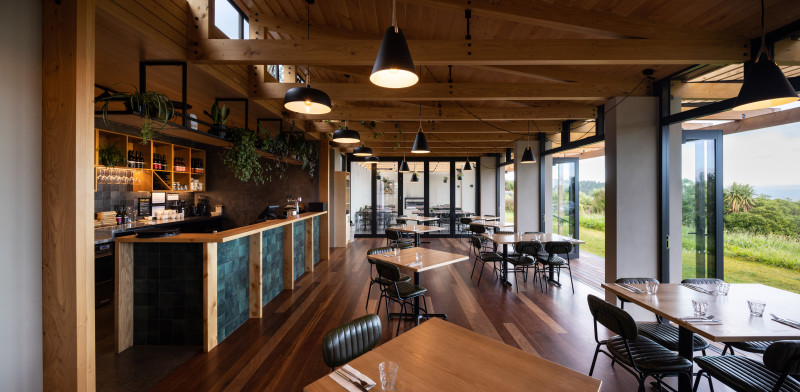 Tussock Hill Vineyard & Cellar Door Restaurant