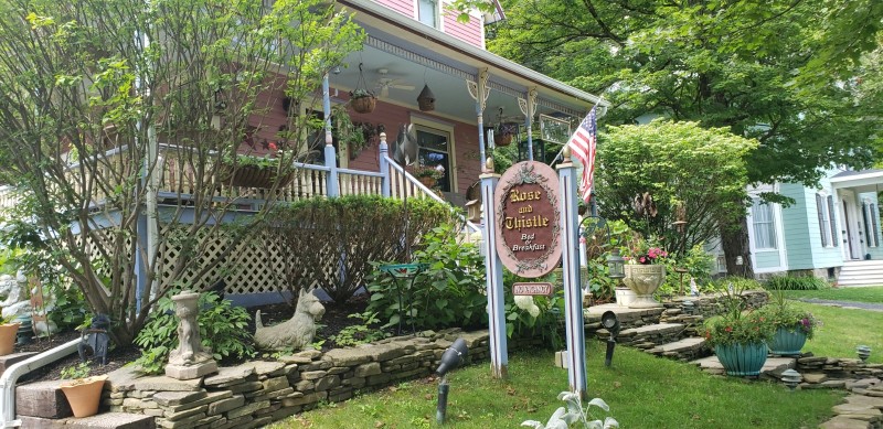Rose and Thistle Bed & Breakfast
