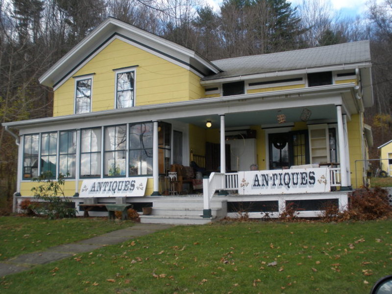 Colliersville Cottage Antiques