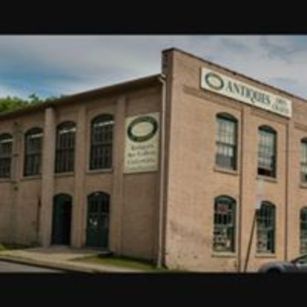 Marketplace on Chestnut