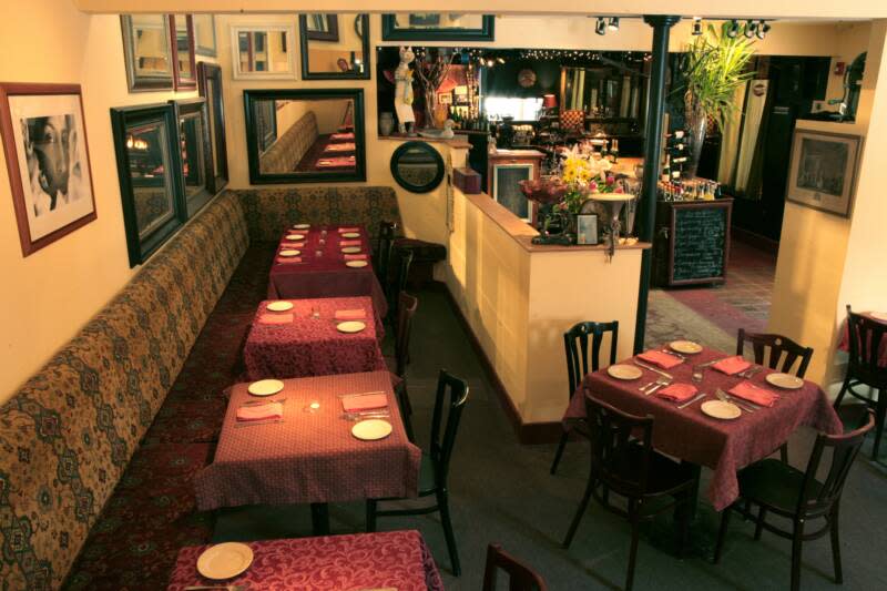Alex's Bistro