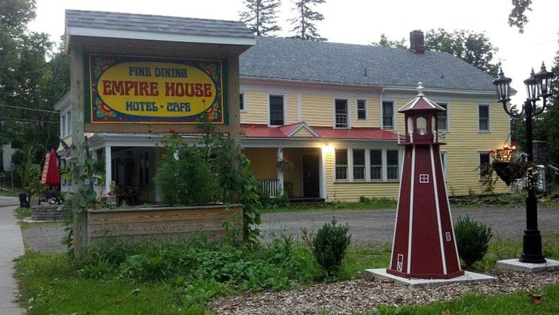 Empire House Hotel & Restaurant