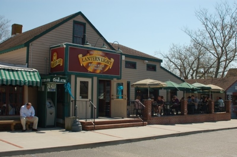 Fred & Ethels Lantern Light Tavern Explore Attraction in Atlantic City