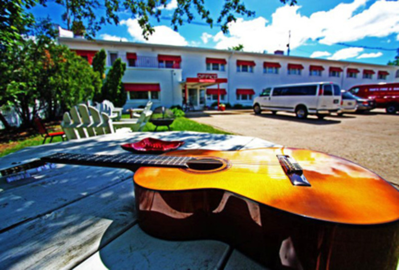 Holiday Music Motel