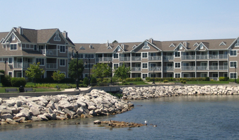 Bridgeport Waterfront Resort
