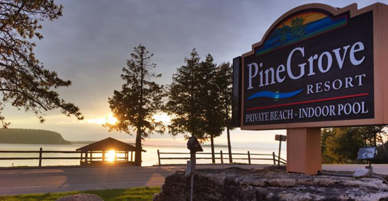 Pine Grove Resort (1)