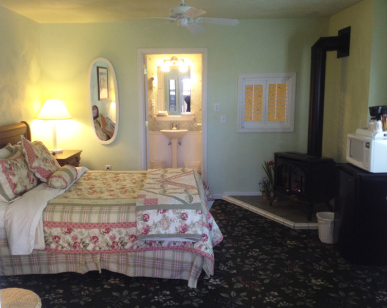 Coachlite Inn & Suites Of Sister Bay