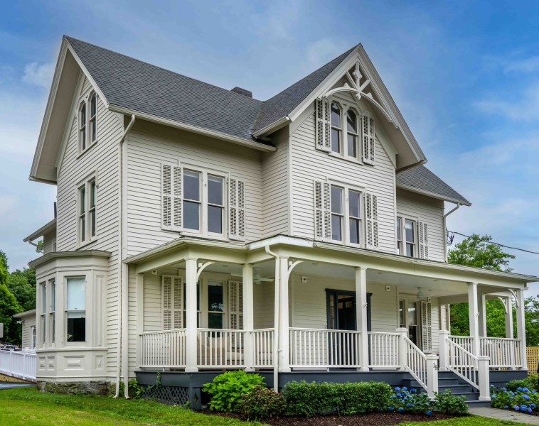                         The exterior of the Chapman House in Pawling
                        