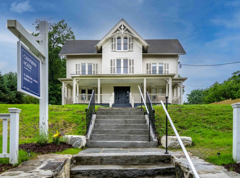 A street view of the Chapman H...