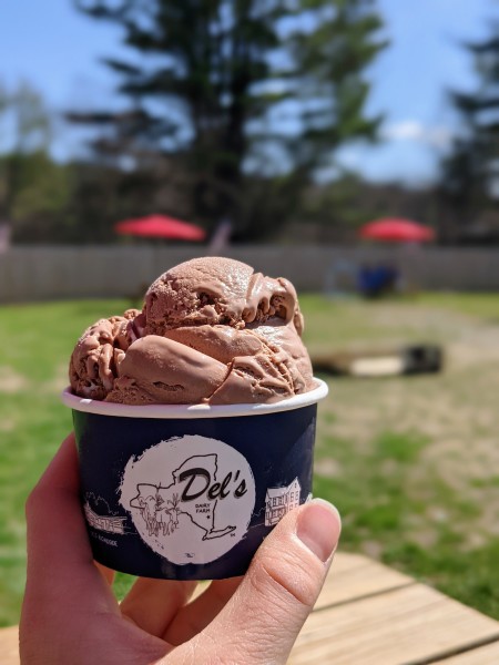 Have a taste of Del&#039;s Roadside...
