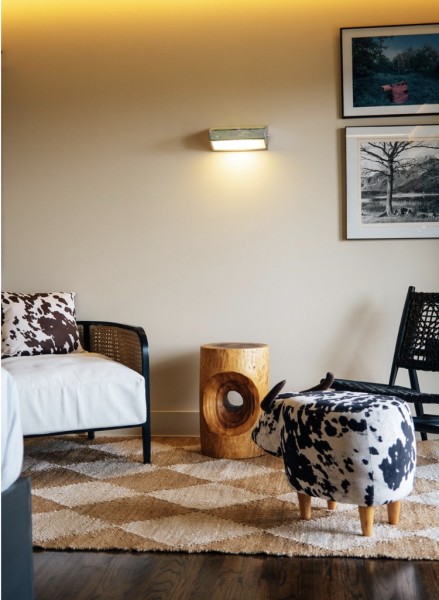                         Reclaimed Motel, Red Hook (emailed to us June 26, 2023)
                        