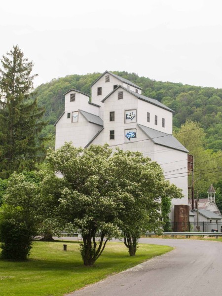                         Maxon Mills is Wassaic Project's gallery and office in a refurbished 7 story grain elevator.
                        