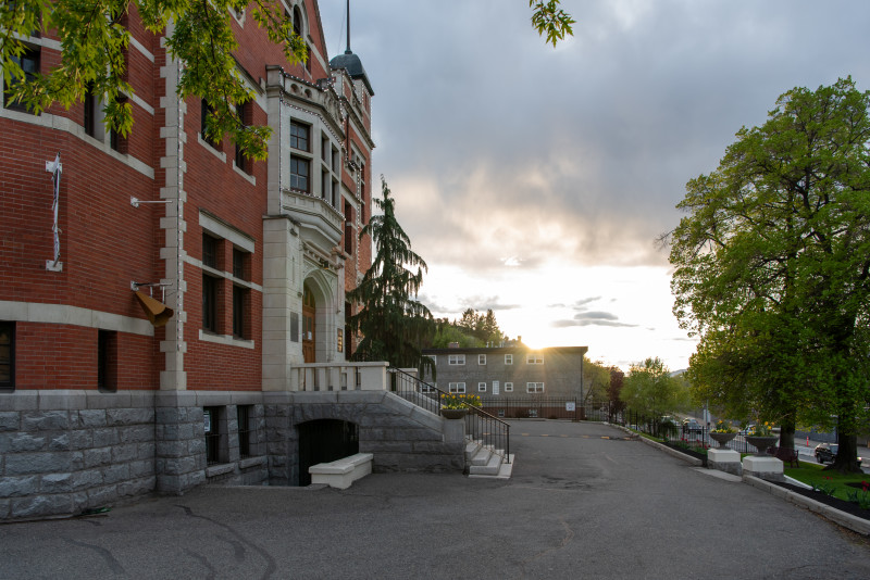 Old Courthouse 