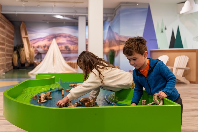 Kids at the KMA children's museum 