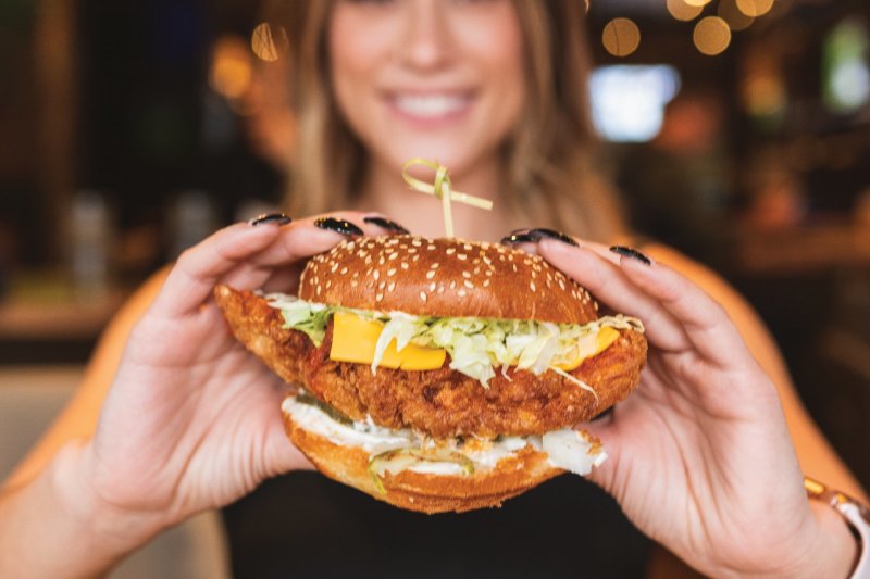 Shark Club Sports Bar & Grill 