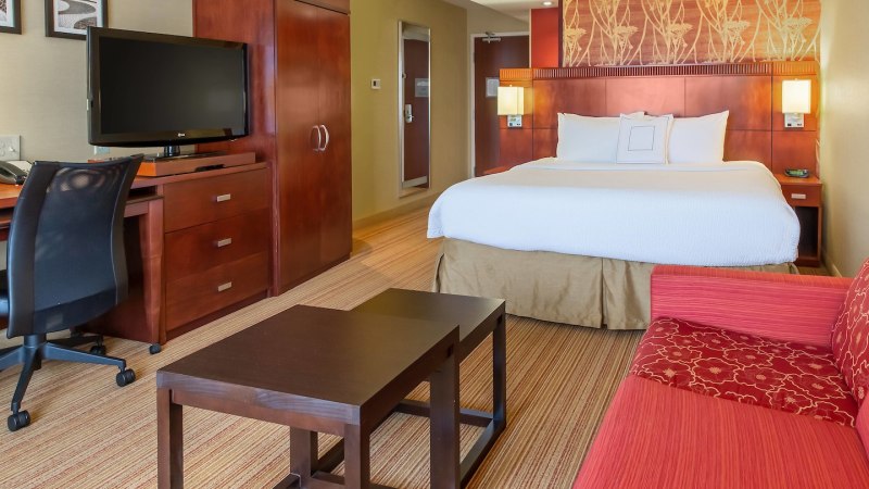 Explore Courtyard by Marriott Lexington Keeneland Airport