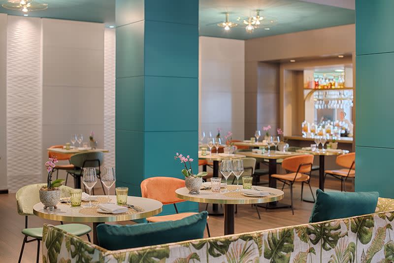 Camelia's Yard Restaurant