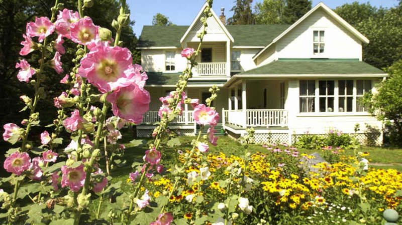 Bala's Museum With Memories Of Lucy Maud Montgomery - Discover Muskoka 