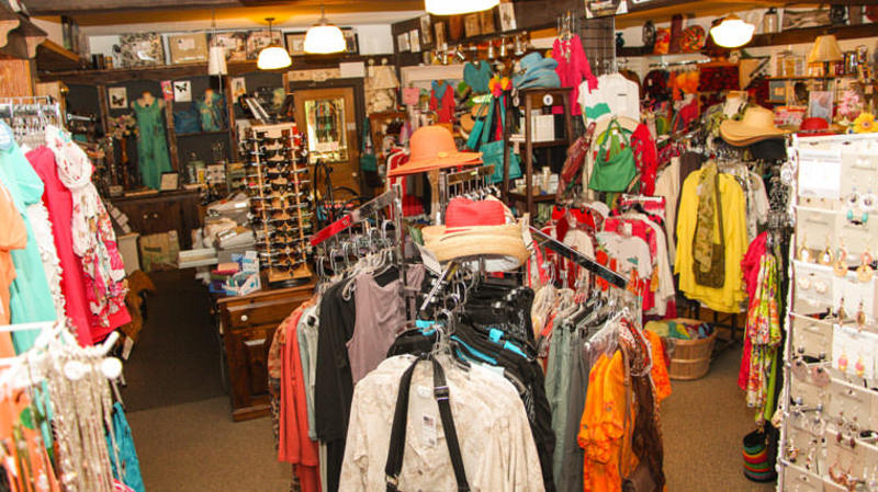 Robinson's General Store - Discover Muskoka: Plan Your Trip