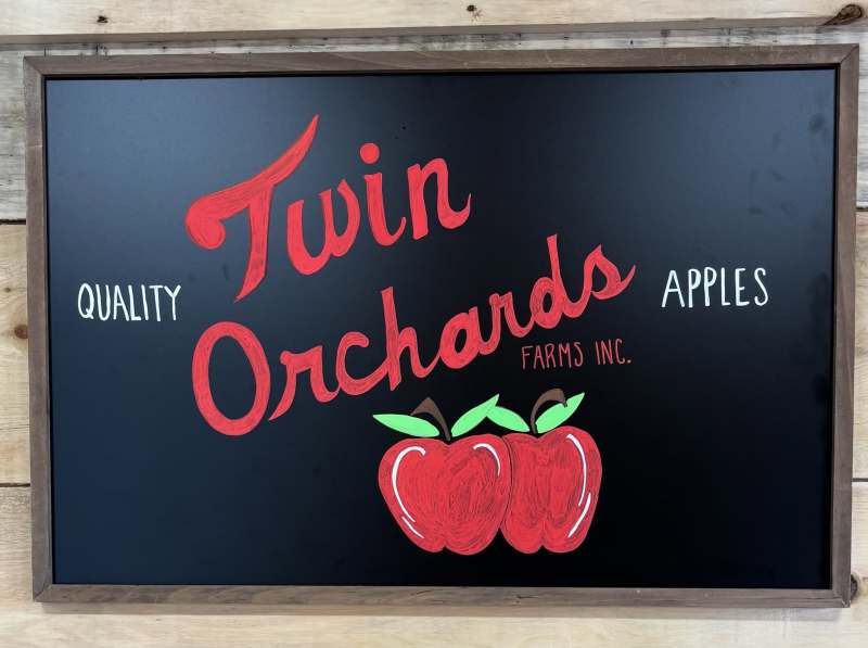 Twin Orchards Farm Stand