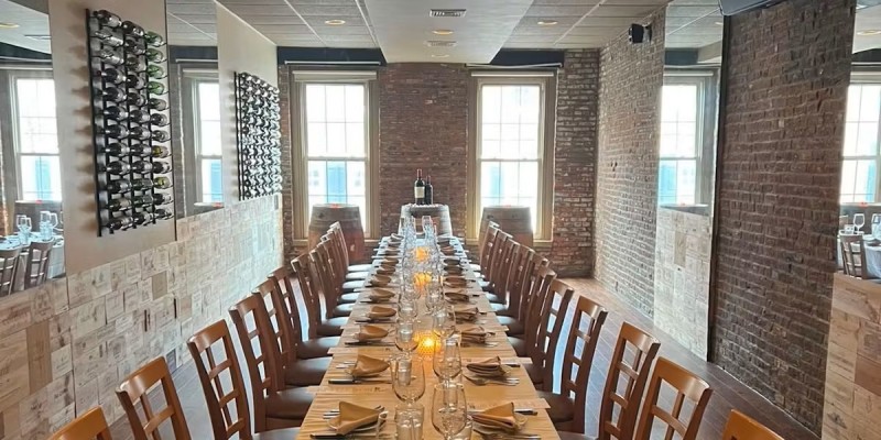 Bistro Romano Restaurant and Dinner Theatre