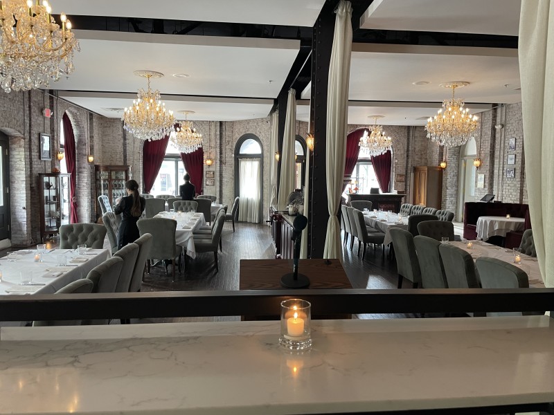 Cicala at the Divine Lorraine