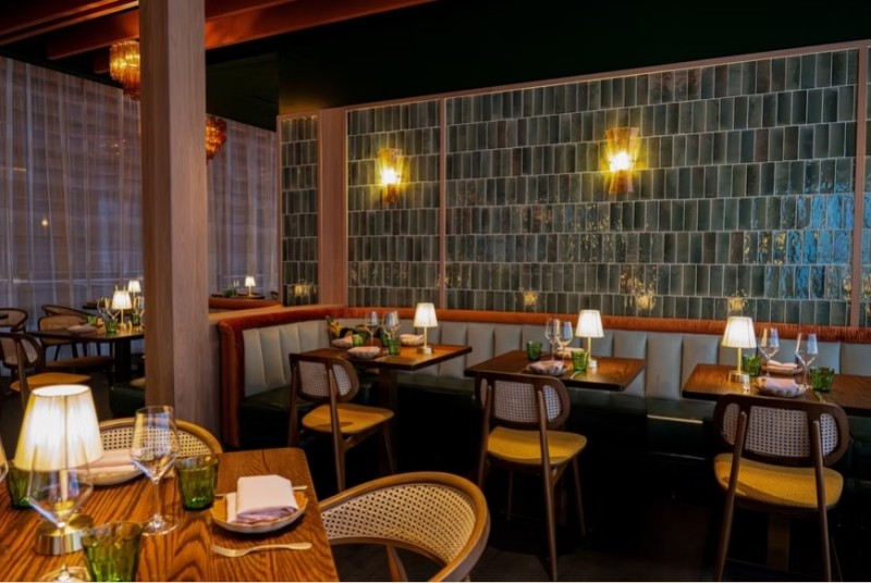 Leo Restaurant and Bar
